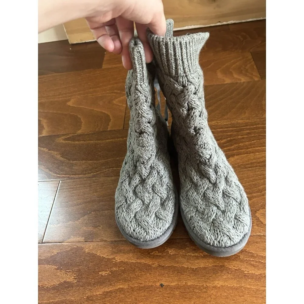 UGG Australia Isla Gray Cable‎ Knit Winter Boots Ribbon Lace Tie Women’s Size 7